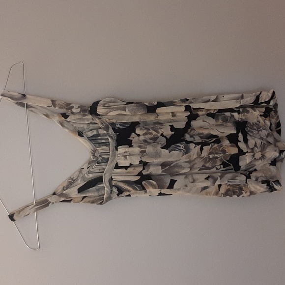 Tank Top - Picture 4 of 7